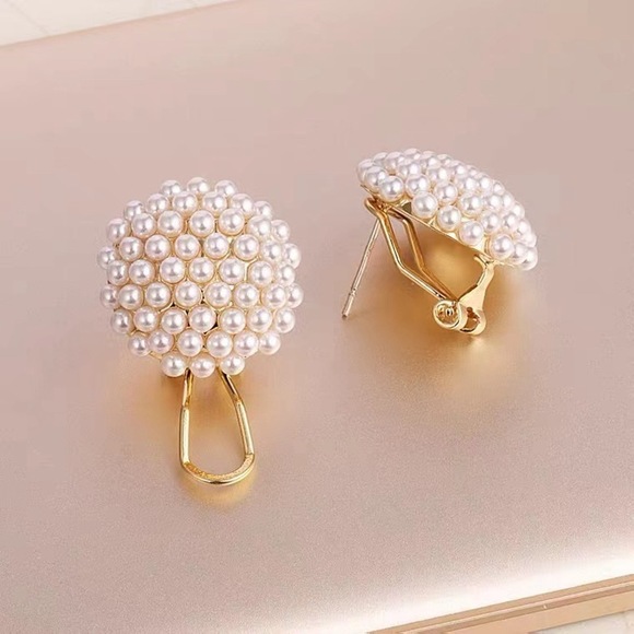 Faux Pearl 18K Gold Plated Earrings - Picture 4 of 5